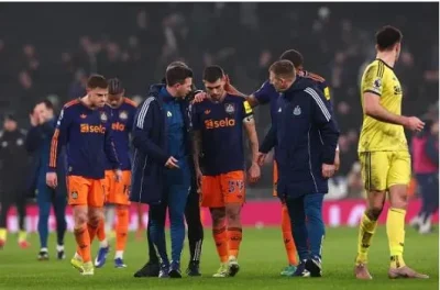 Newcastle thắng đậm Tottenham nhưng trả giá đắt: Bruno Guimaraes chấn thương nghiêm trọng? 1